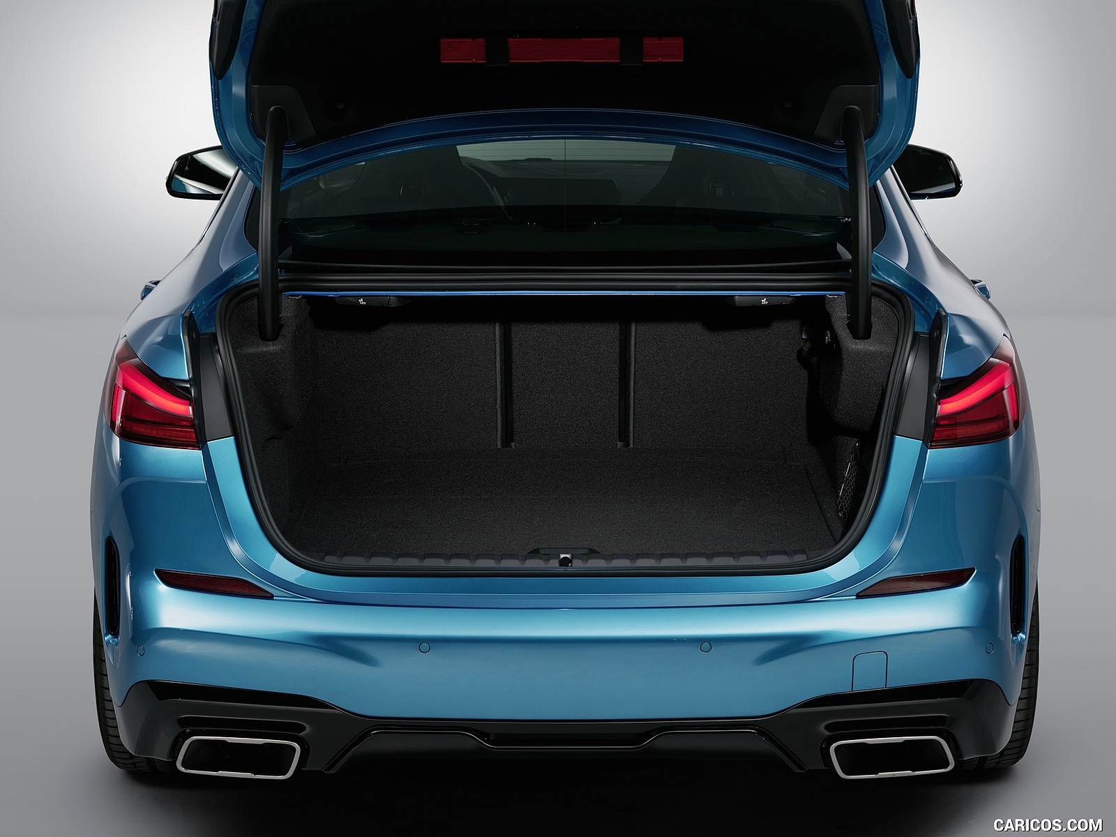 BMW 2시리즈 전시장