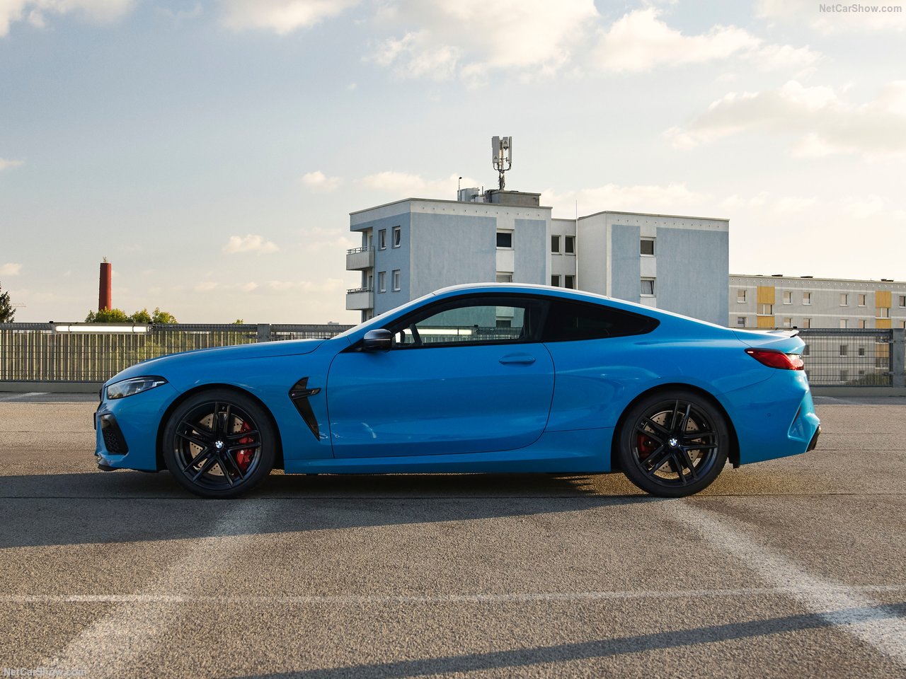 BMW M8 이미지