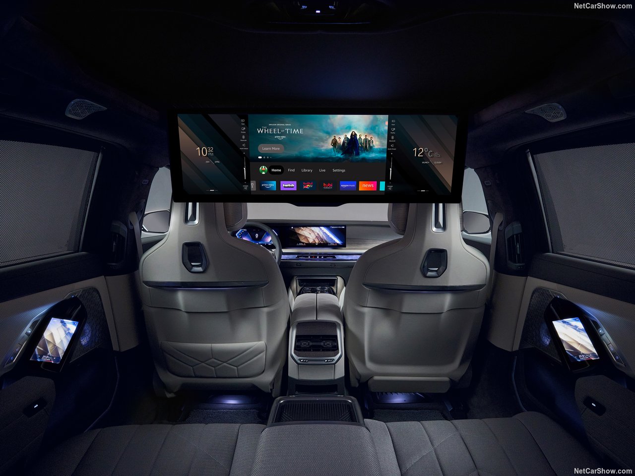 BMW i7 이미지